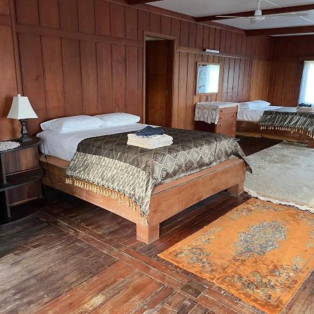 Oceania House Hotel Bantam Village Esterno foto