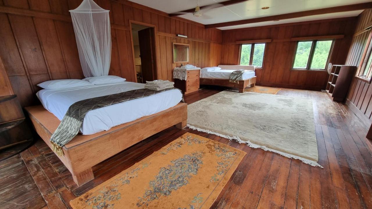 Oceania House Hotel Bantam Village Esterno foto